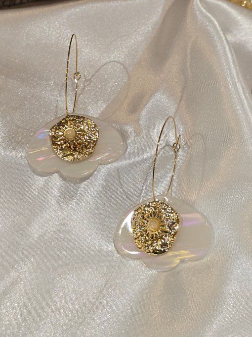 BOUCLES D'OREILLES