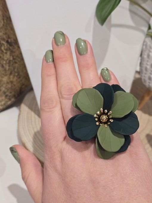 BAGUE FLEUR