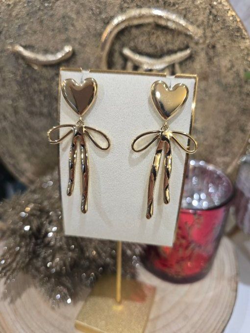 BOUCLES D'OREILLES